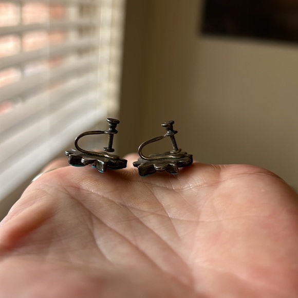 Vintage Southwestern Sterling Silver and Turquoise Screw Back Earrings - Picture 5 of 5